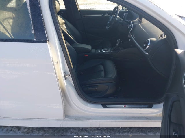 2016 AUDI A3 WAUB8GFF1G1108960 Photo 4