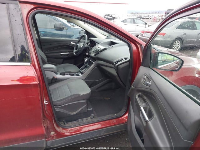 1FMCU9GX6GUC89568 Ford ESCAPE SE