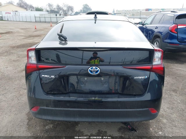 JTDKAMFU7N3154797 Toyota Prius Le