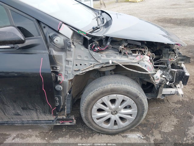 JTDKAMFU7N3154797 Toyota Prius Le