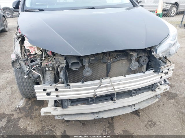 JTDKAMFU7N3154797 Toyota Prius Le