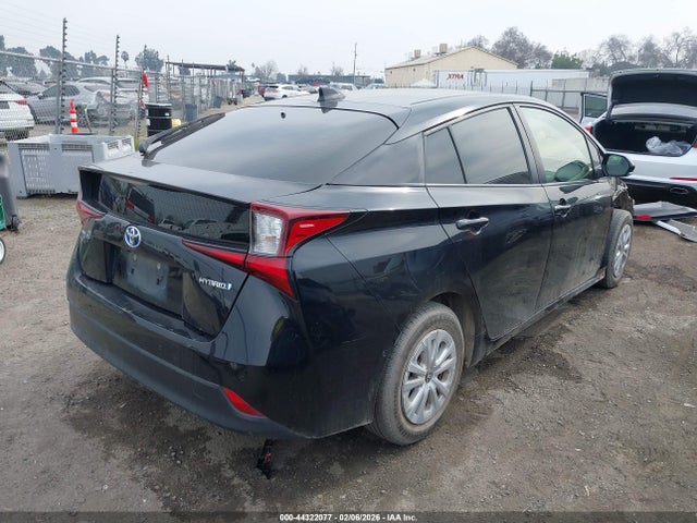 JTDKAMFU7N3154797 Toyota Prius Le
