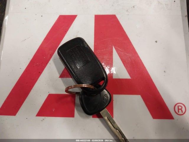 KMHD35LHXGU266261 Hyundai ELANTRA GT