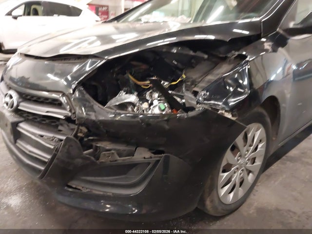 KMHD35LHXGU266261 Hyundai ELANTRA GT