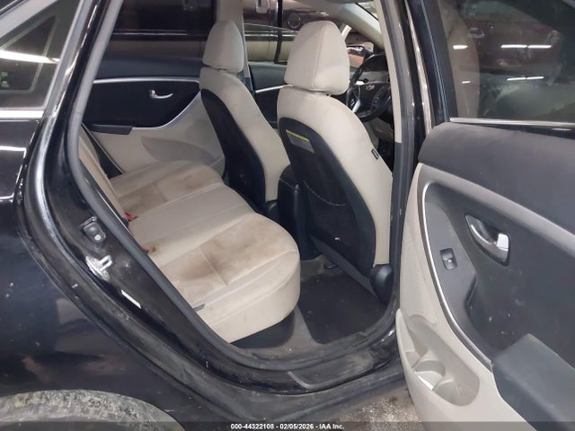 KMHD35LHXGU266261 Hyundai ELANTRA GT