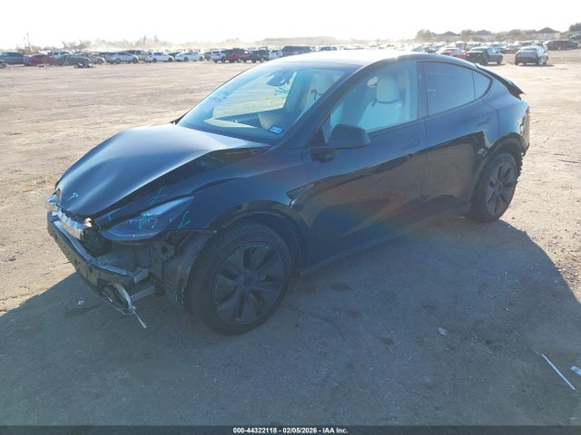 2025 TESLA MODEL Y 7SAYGAEEXSF294667 Photo 1