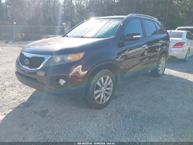 2011 KIA SORENTO 5XYKU4A1XBG100597 Photo 1