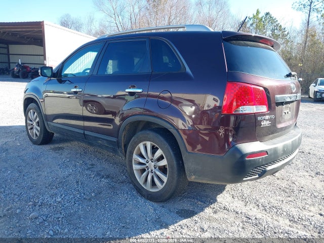 2011 KIA SORENTO 5XYKU4A1XBG100597 Photo 2