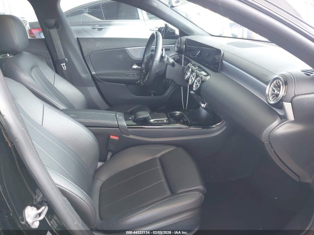 2021 MERCEDES-BENZ CLA 250 W1K5J4GB7MN241408 Photo 4