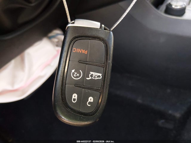 1C4PJMMN8MD109054 Jeep Cherokee Latitude Lux 4x4
