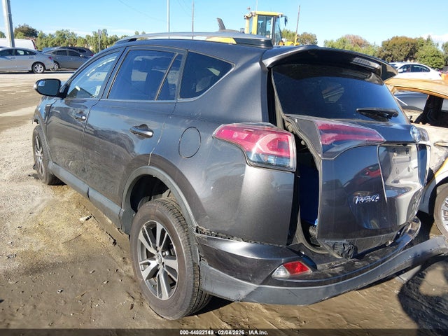 2017 TOYOTA RAV4 JTMWFREV8HJ711159 Photo 2