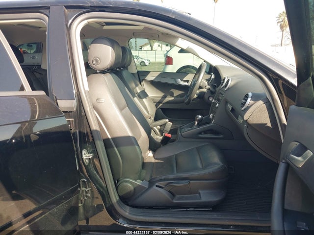 2012 AUDI A3 WAUBEAFM2CA079239 Photo 4