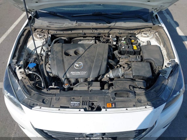 3MZBN1L30JM239694 Mazda Mazda3 Touring