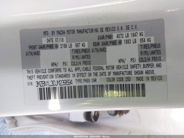 3MZBN1L30JM239694 Mazda Mazda3 Touring