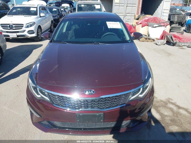 5XXGT4L38KG374778 KIA Optima Lx