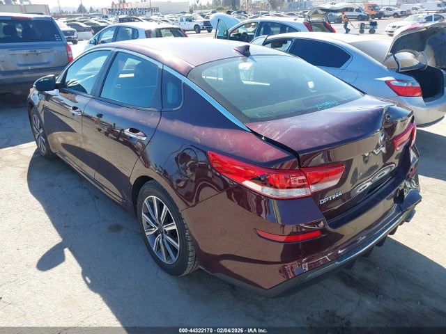 5XXGT4L38KG374778 KIA Optima Lx