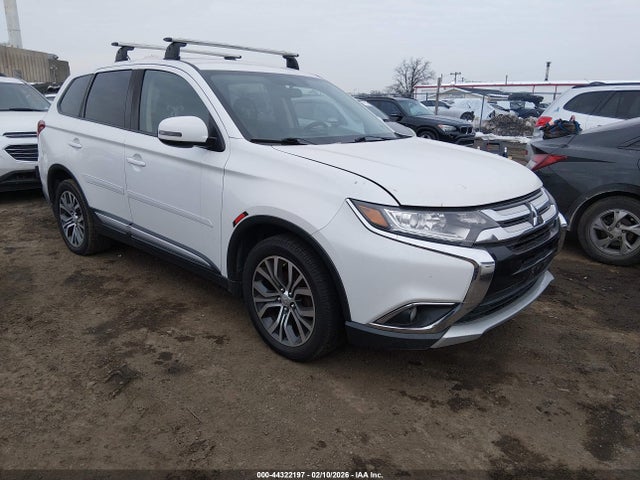 2016 MITSUBISHI OUTLANDER JA4AZ3A3XGZ063000 Photo 0