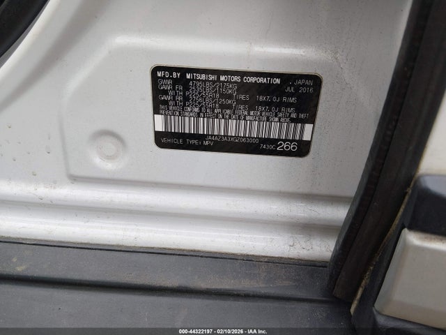 2016 MITSUBISHI OUTLANDER JA4AZ3A3XGZ063000 Photo 8