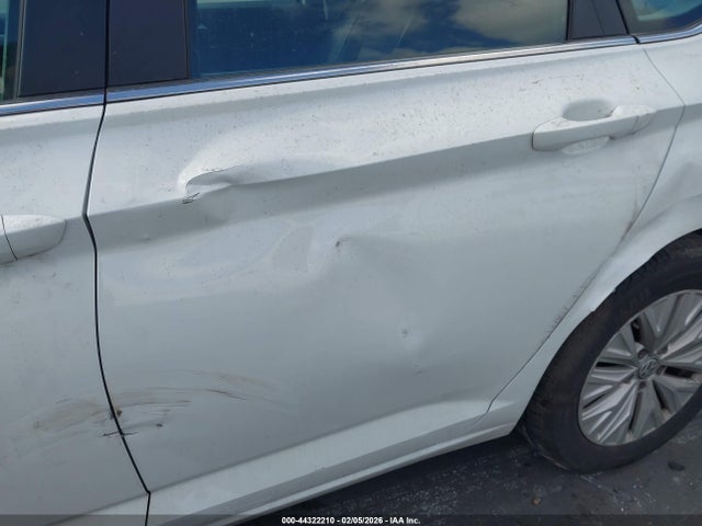 2019 Volkswagen Jetta 1.4t S მანქანა იყიდება აუქციონზე, vin: 3VWN57BU4KM237331, აუქციონის ნომერი: 44322210