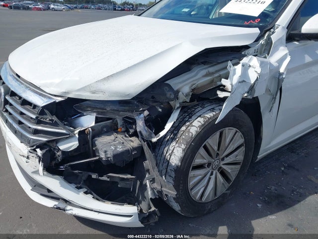 2019 Volkswagen Jetta 1.4t S მანქანა იყიდება აუქციონზე, vin: 3VWN57BU4KM237331, აუქციონის ნომერი: 44322210