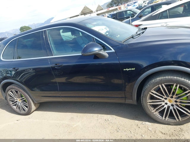 Porsche Cayenne E-hybrid S 2016 WP1AE2A2XGLA18336 Image 13