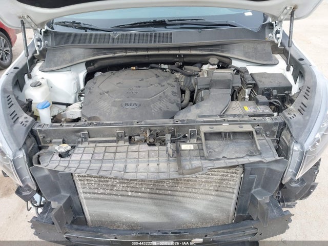 5XYPG4A53LG697996 KIA Sorento 3.3l S