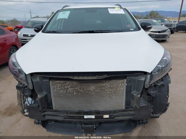 5XYPG4A53LG697996 KIA Sorento 3.3l S