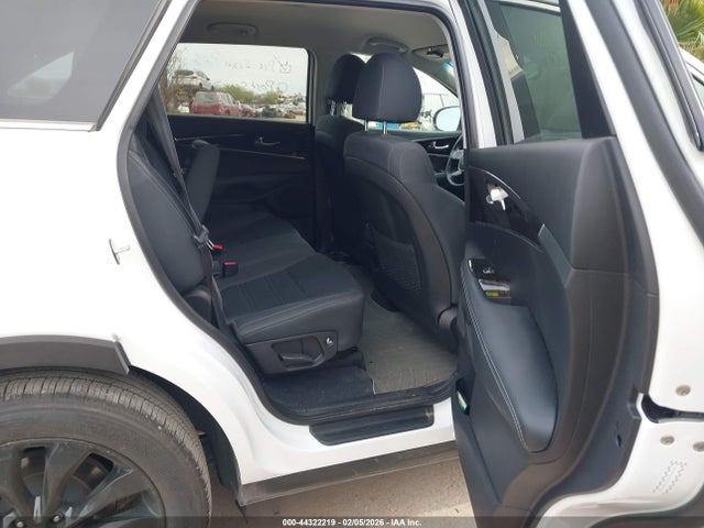 5XYPG4A53LG697996 KIA Sorento 3.3l S