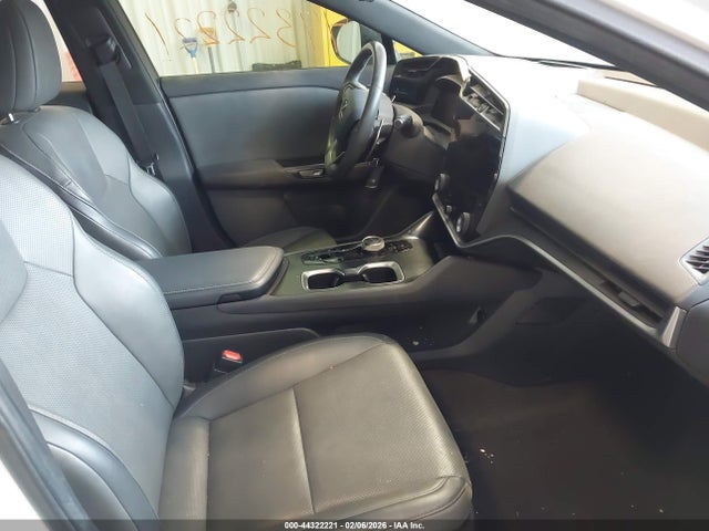 2023 LEXUS RZ 450E JTJAAAABXPA020829 Photo 4