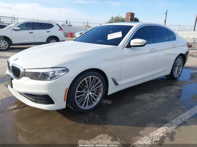 WBAJA5C54KBX49121 BMW 530I