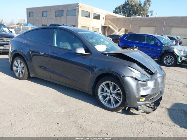 2022 TESLA MODEL Y 7SAYGDEE6NF357642 Photo 0