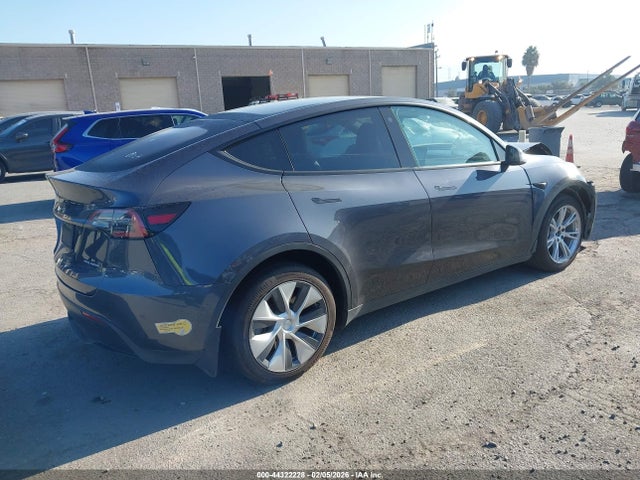 2022 TESLA MODEL Y 7SAYGDEE6NF357642 Photo 3