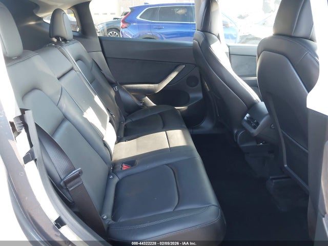 2022 TESLA MODEL Y 7SAYGDEE6NF357642 Photo 7