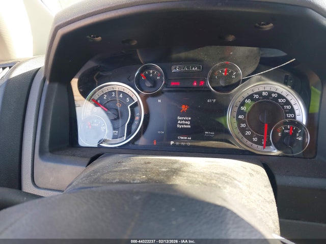 2018 Ram 1500 Big Horn  4x4 5'7 Box მანქანა იყიდება აუქციონზე, vin: 1C6RR7LM6JS351870, აუქციონის ნომერი: 44322237