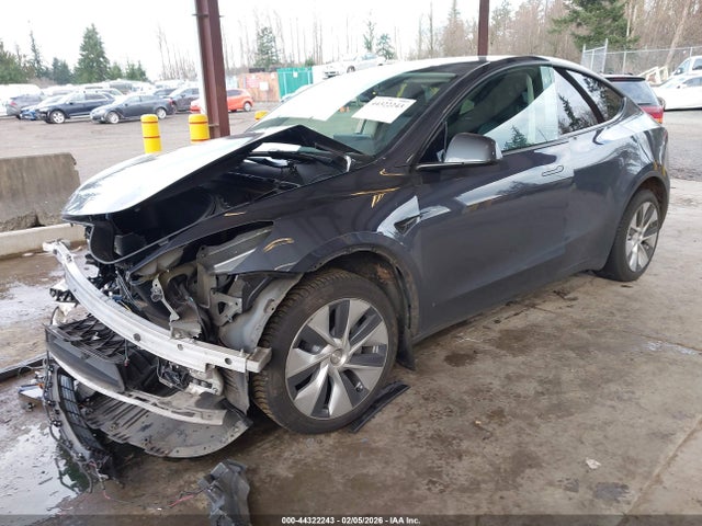 Продаж на аукціоні авто 2023 Tesla Model Y Awd/long Range Dual Motor All-wheel Drive, vin: 7SAYGDEE3PF664642, номер лоту: 44322243