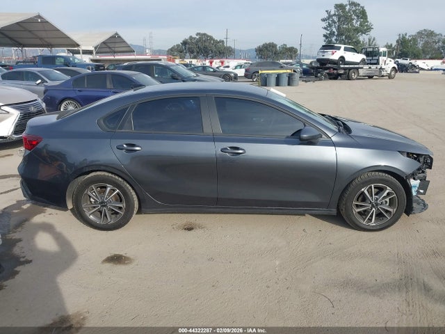3KPF24AD3RE826083 KIA Forte Lxs