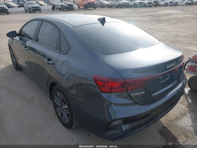 3KPF24AD3RE826083 KIA Forte Lxs