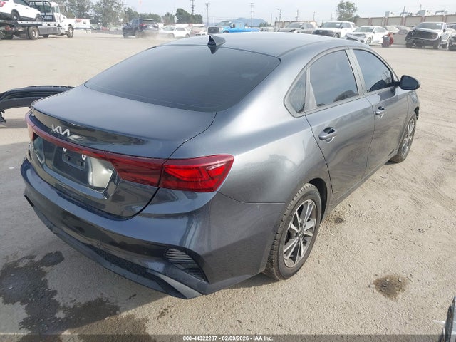 3KPF24AD3RE826083 KIA Forte Lxs