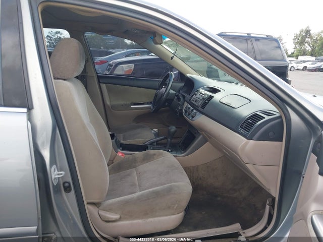 2005 TOYOTA CAMRY 4T1BE32K05U959131 Photo 4