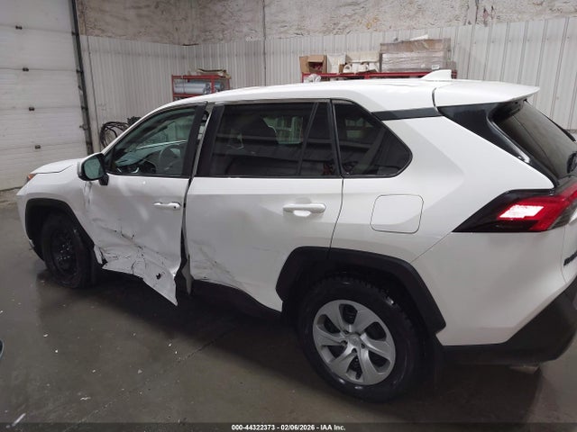 Toyota RAV4 LE 2022 2T3G1RFV4NC260750 Image 15