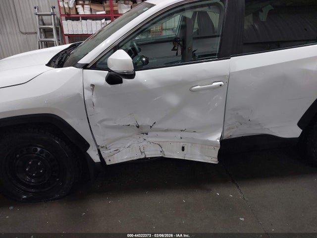 Toyota RAV4 LE 2022 2T3G1RFV4NC260750 Image 6