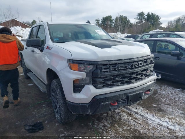 3GCPDCEK2NG608989 Chevrolet Silverado 1500 Custom Trail Boss