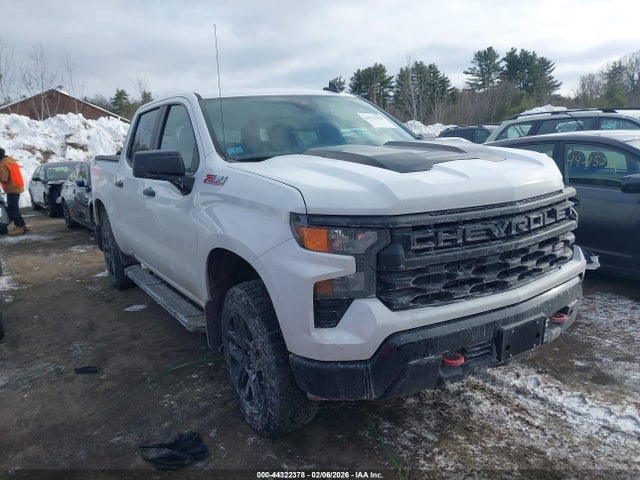 3GCPDCEK2NG608989 Chevrolet Silverado 1500 Custom Trail Boss