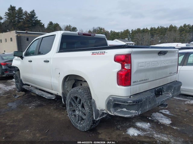 3GCPDCEK2NG608989 Chevrolet Silverado 1500 Custom Trail Boss
