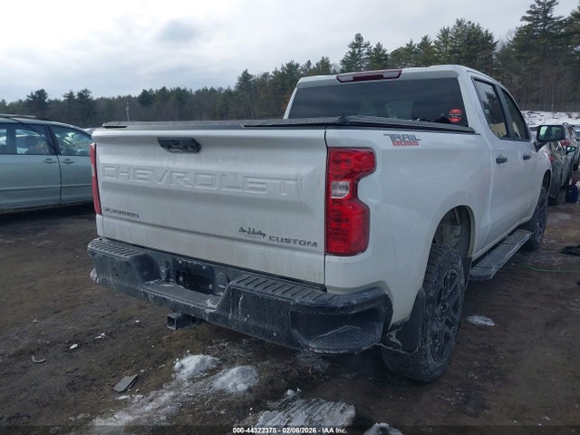 3GCPDCEK2NG608989 Chevrolet Silverado 1500 Custom Trail Boss