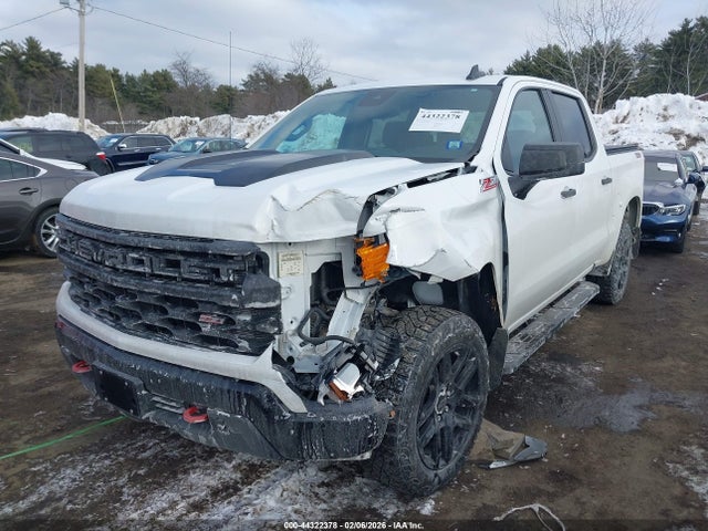 3GCPDCEK2NG608989 Chevrolet Silverado 1500 Custom Trail Boss