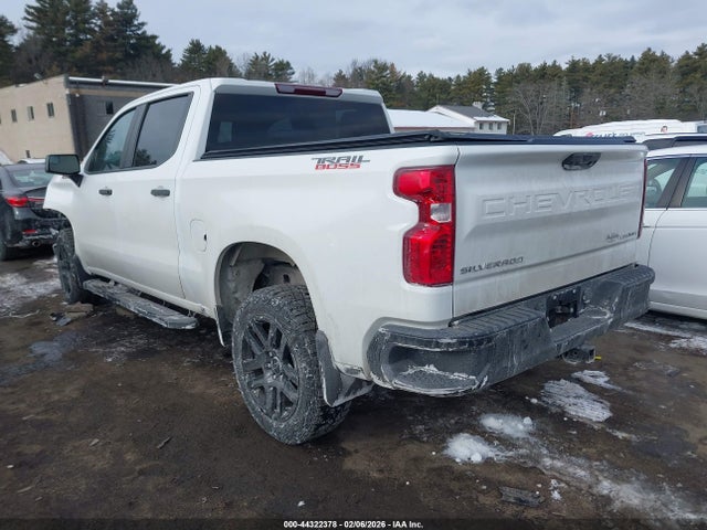 3GCPDCEK2NG608989 Chevrolet Silverado 1500 Custom Trail Boss
