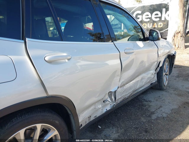 44322391 :رقم المزاد ، 5UXTR7C55KLF33466 vin ، 2019 Bmw X3 Sdrive30i مزاد بيع