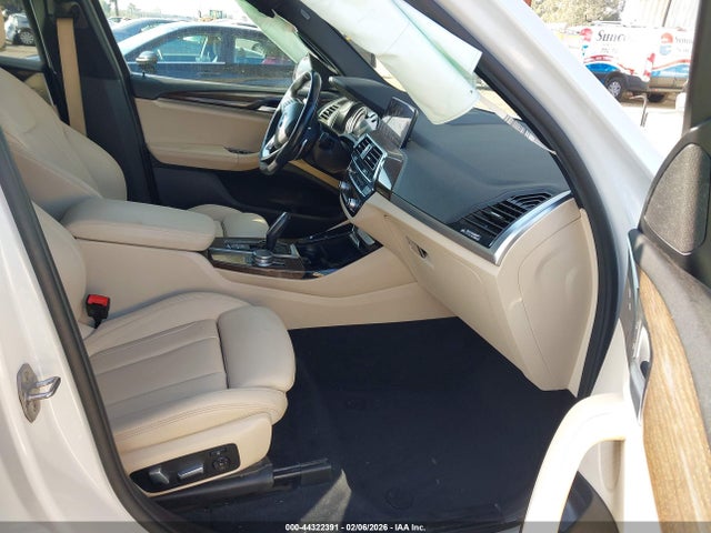 2019 BMW X3 5UXTR7C55KLF33466 Photo 4