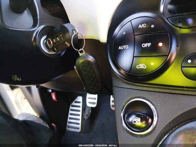 2015 FIAT 500 3C3CFFFH2FT500379 Photo 10